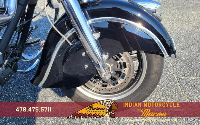 2017 Indian Motorcycle® Springfield™ Thunder Black