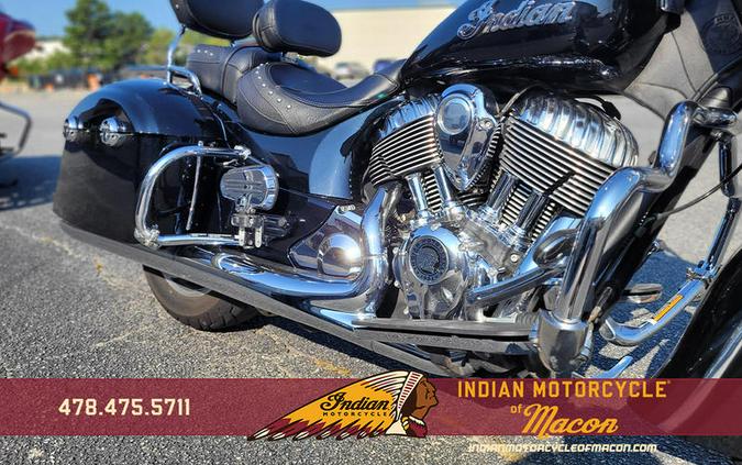 2017 Indian Motorcycle® Springfield™ Thunder Black