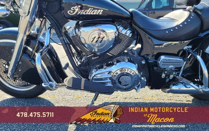 2017 Indian Motorcycle® Springfield™ Thunder Black