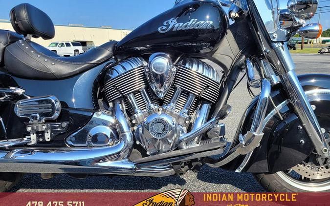2017 Indian Motorcycle® Springfield™ Thunder Black