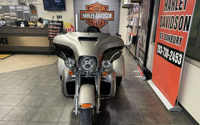 2018 Harley-Davidson® FLHTCUTG - Tri Glide® Ultra