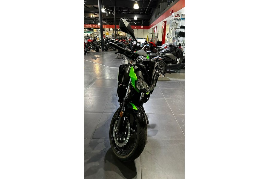 2022 Kawasaki Z400 ABS