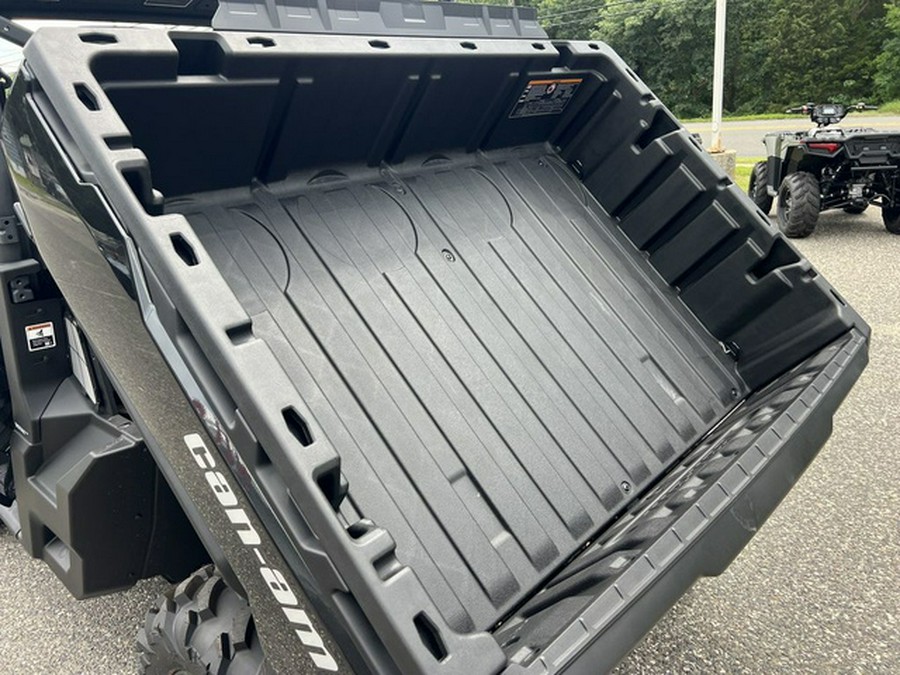 2025 Can-Am Defender XT HD10