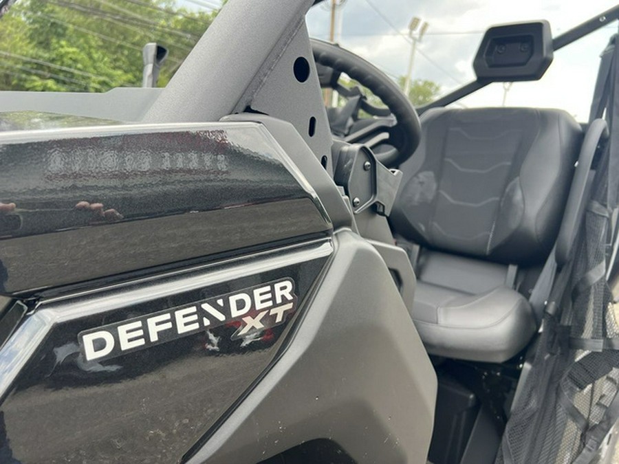 2025 Can-Am Defender XT HD10