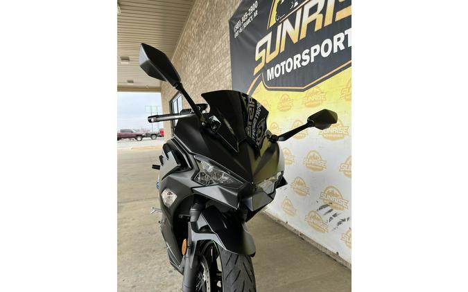 2024 Kawasaki Ninja® 500