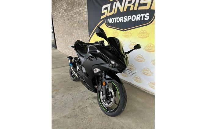 2024 Kawasaki Ninja® 500