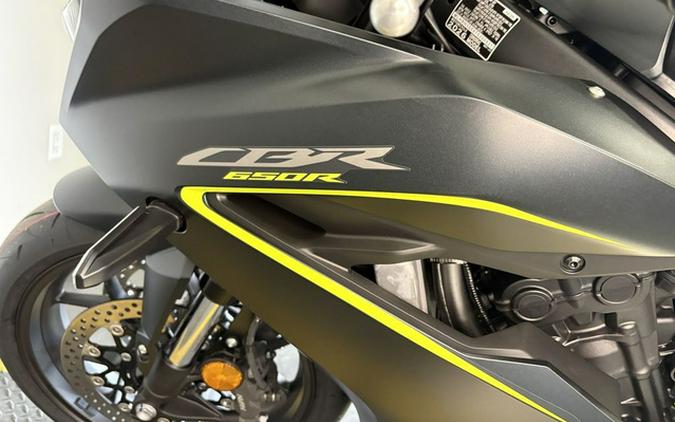 2026 Honda CBR650R E-Clutch