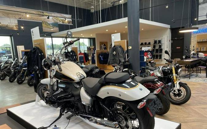 2023 BMW R 18 719 Mineral White Metallic