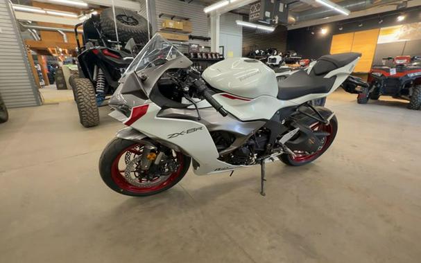 2025 Kawasaki Ninja ZX-6R ABS