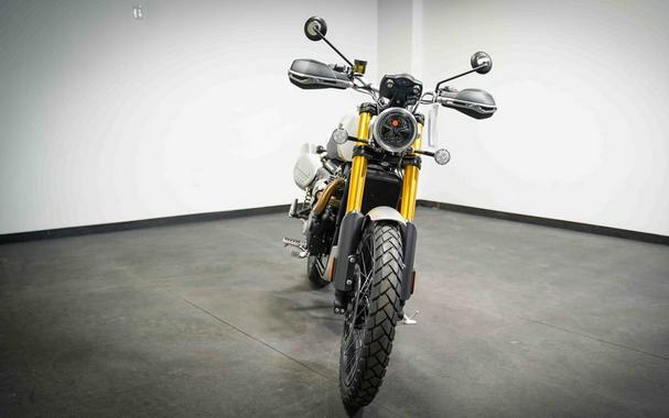 2026 Triumph Scrambler 1200 XE Matte khaki green