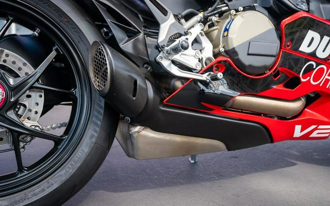 2025 Ducati PANIGALE V2 FE