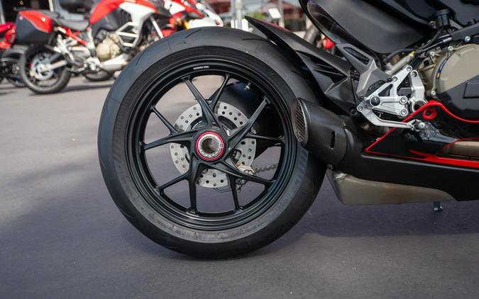 2025 Ducati PANIGALE V2 FE