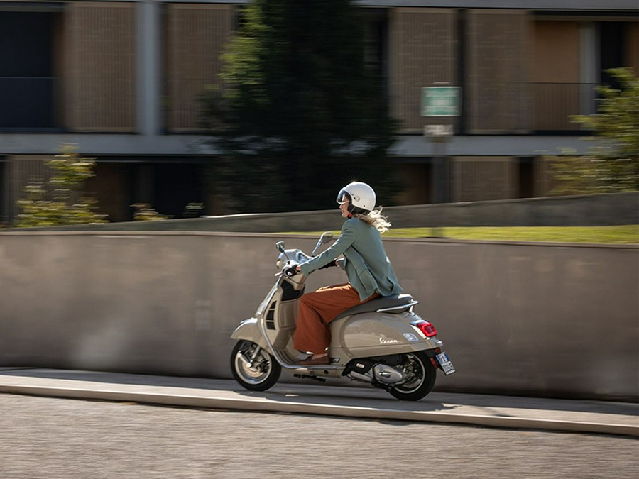 2024 Vespa GTS 300