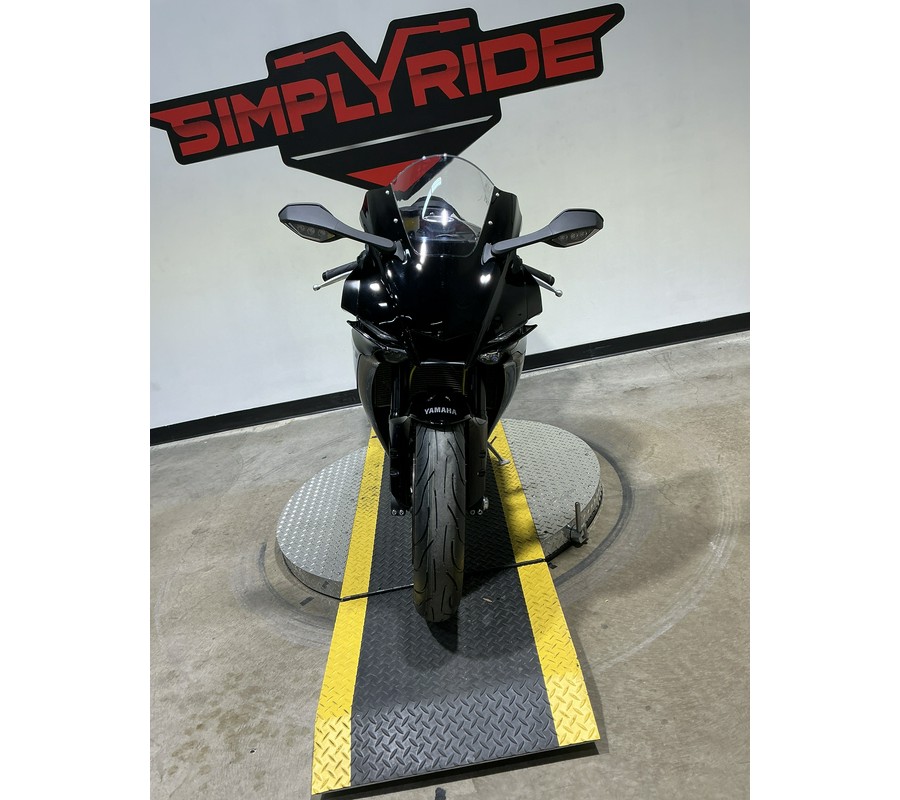 2023 Yamaha YZF-R1