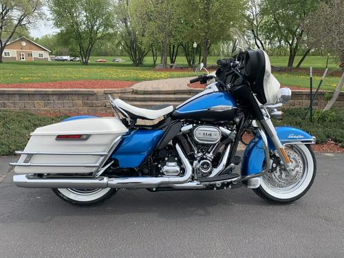 2021 Harley-Davidson Electra Glide Revival Review (18 Fast Facts)