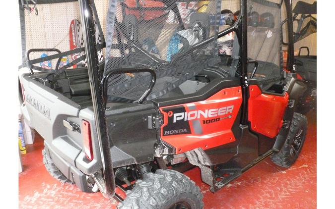 2024 Honda Pioneer 1000-5