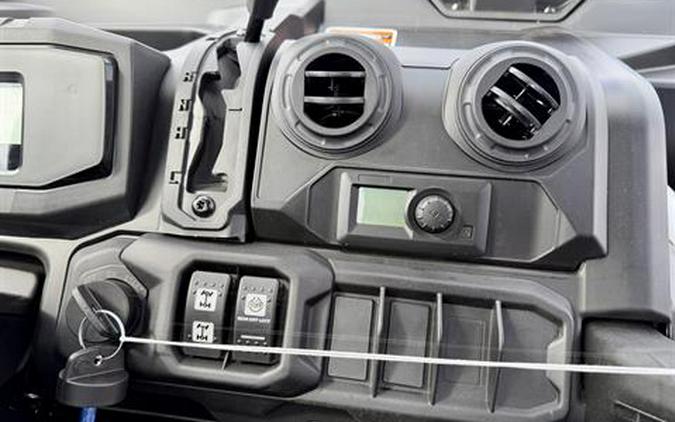 2026 Can-Am Defender DPS CAB HD10