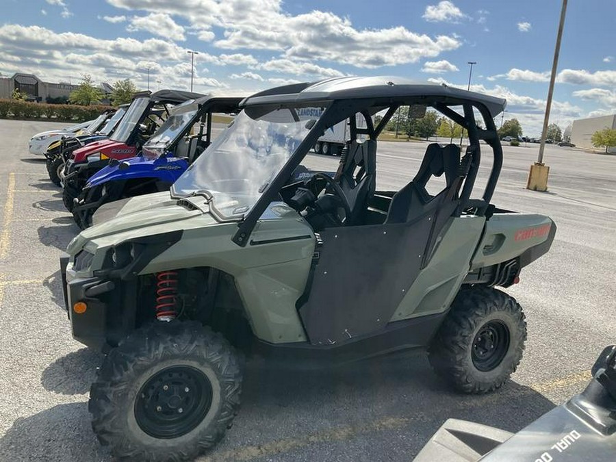 2020 Can-Am® Commander™ DPS™ 800R