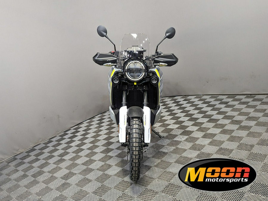 2024 Husqvarna Norden 901