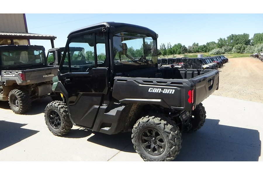 2024 Can-Am DEFENDER DPS HD7