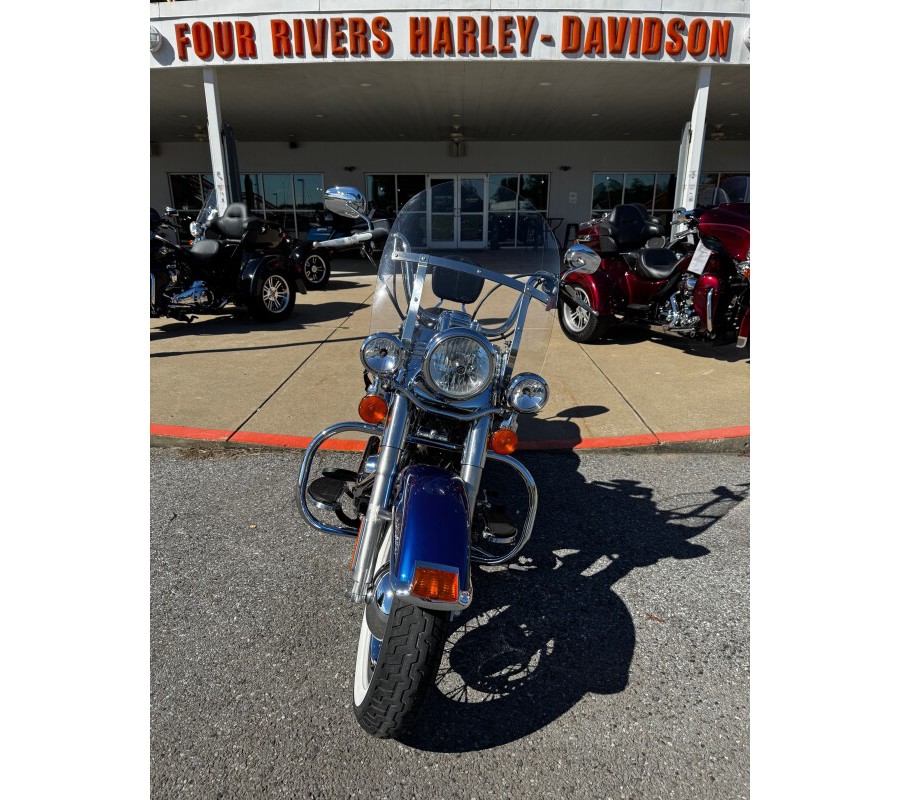 2015 Harley-Davidson Heritage Softail Classic Superior Blue