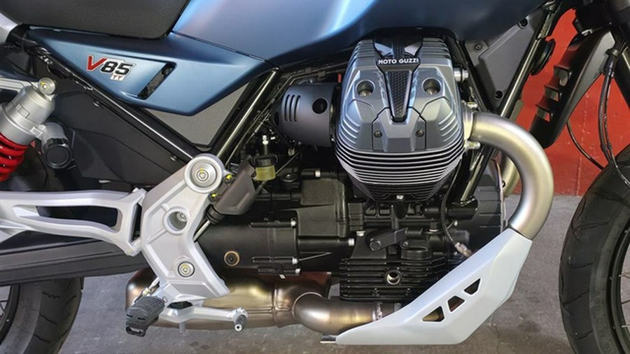 2027 Moto Guzzi V85 TT Travel