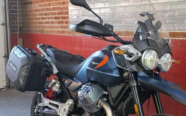 2027 Moto Guzzi V85 TT Travel