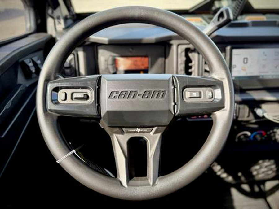 2026 Can-Am Defender MAX Lone Star CAB HD11