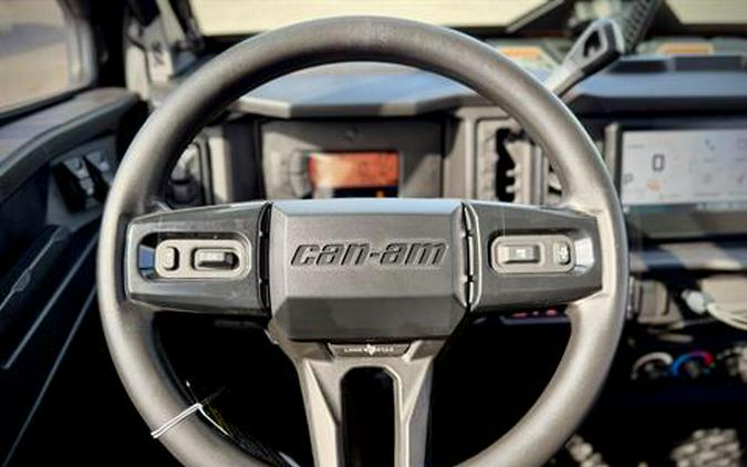 2026 Can-Am Defender MAX Lone Star CAB HD11