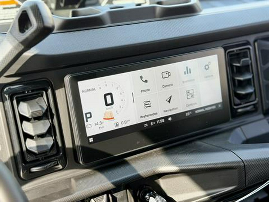 2026 Can-Am Defender MAX Lone Star CAB HD11