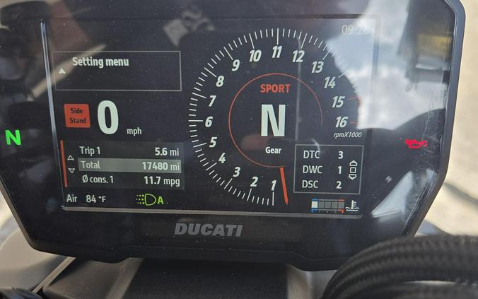 2024 DUCATI STREETFIGHTER V4
