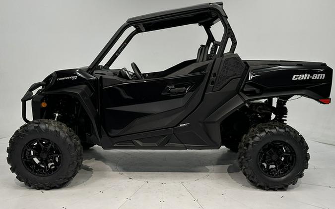 2026 Can-AM Commander XT 700