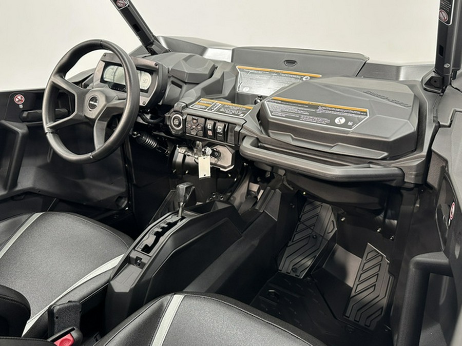 2026 Can-AM Commander XT 700