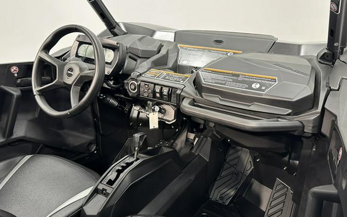 2026 Can-AM Commander XT 700