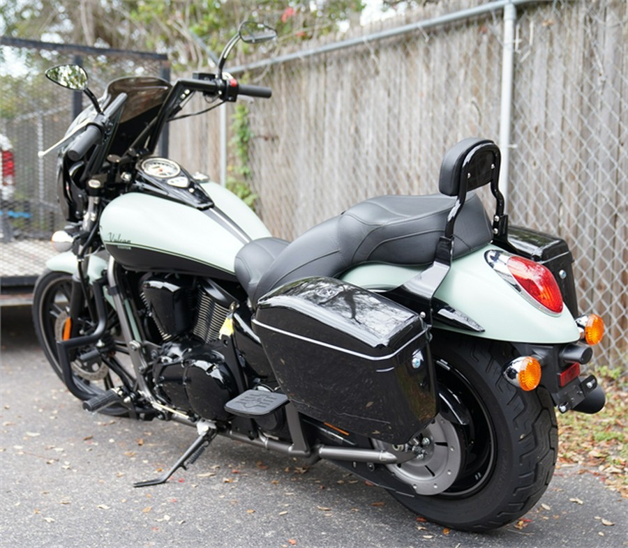 2023 Kawasaki Vulcan 900 Custom