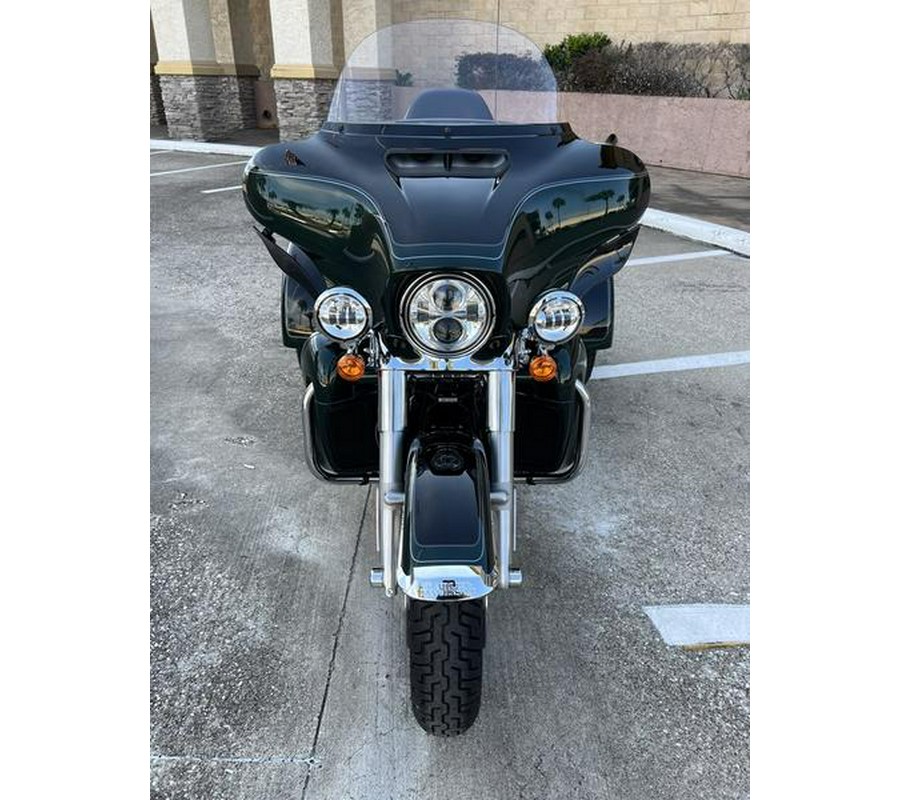 2024 Harley-Davidson® FLHTCUTG - Tri Glide® Ultra