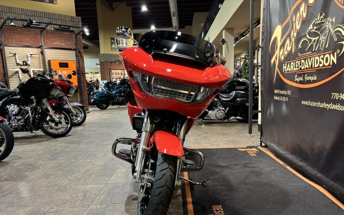 2026 Harley-Davidson® Road Glide® Blood Orange Chrome Two-Up