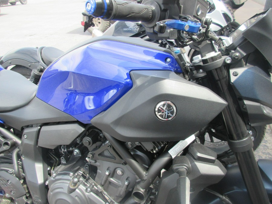 2025 YAMAHA MT-07