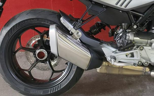2027 Moto Guzzi V100 Mandello