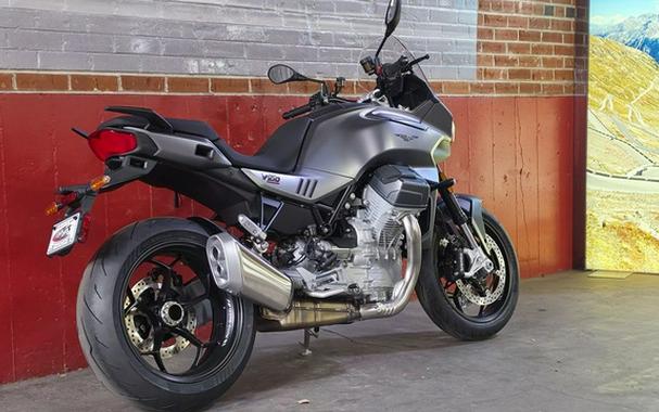 2027 Moto Guzzi V100 Mandello