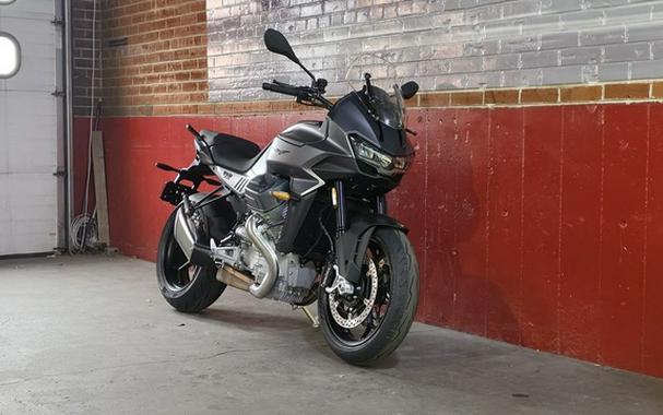 2027 Moto Guzzi V100 Mandello
