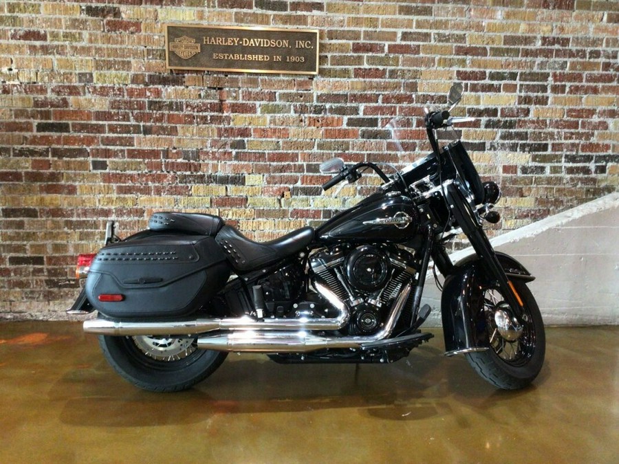 2019 Harley-Davidson Heritage Classic 107