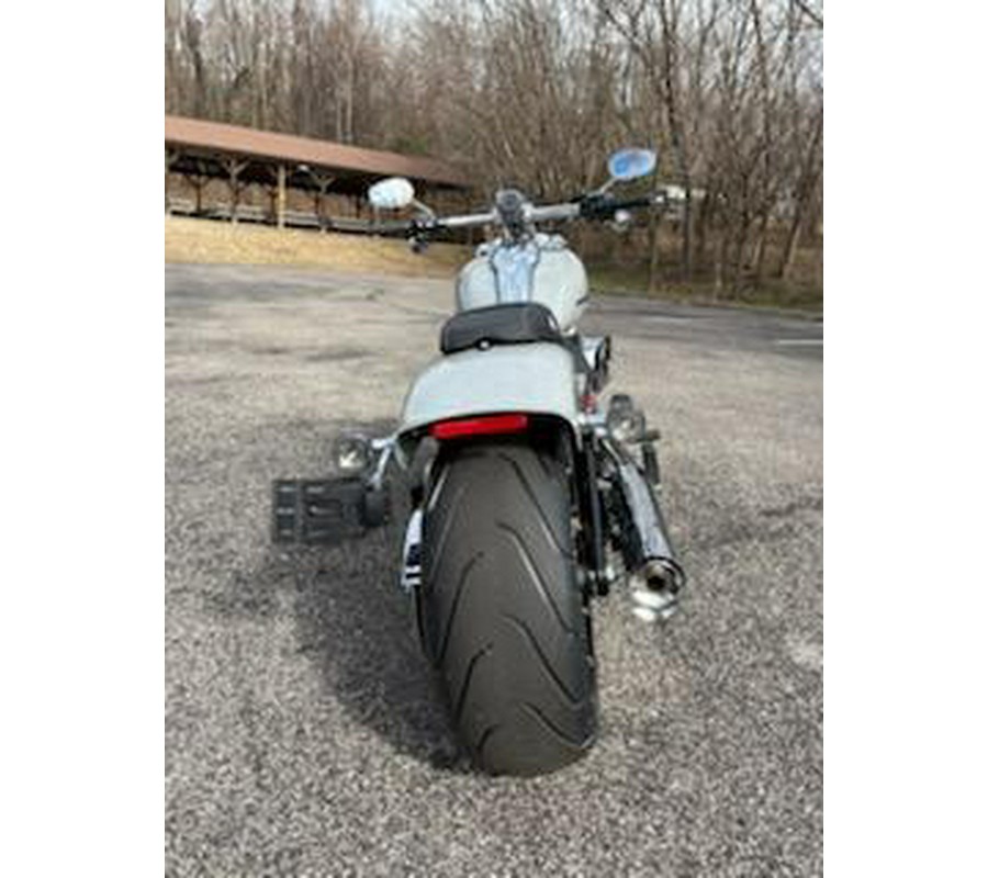 2025 Harley-Davidson Breakout