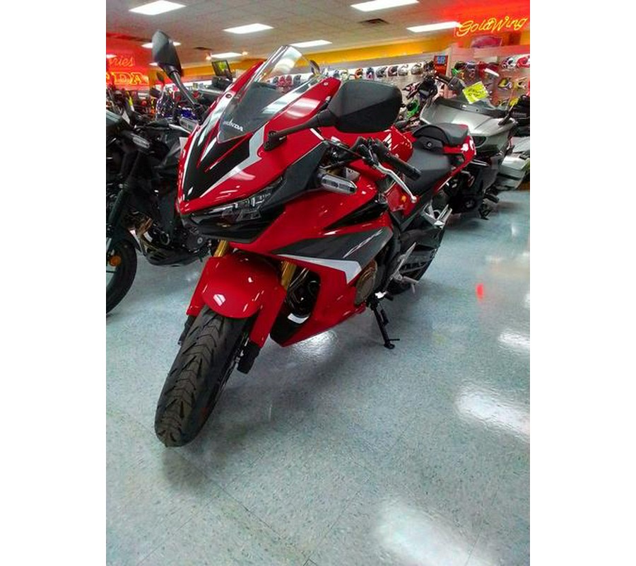 2025 Honda® CBR500R