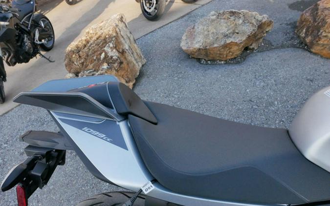 2026 Aprilia Tuono V4