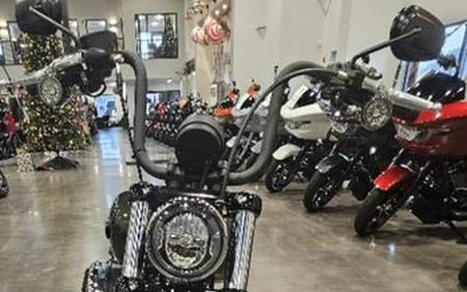 2026 Harley-Davidson® FXBB - Street Bob®