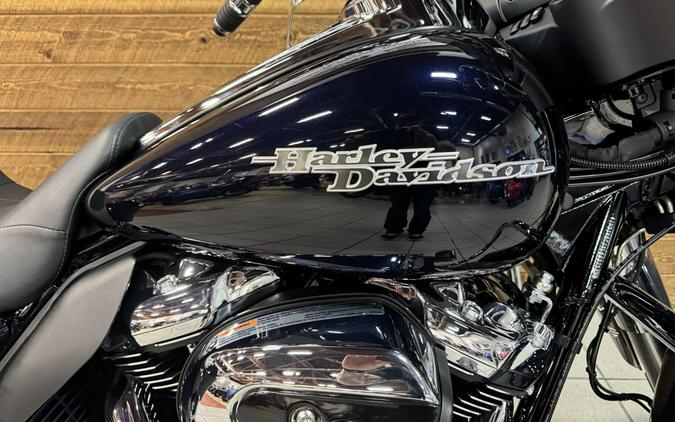 2020 Harley-Davidson® Street Glide® Midnight Blue Street Glide