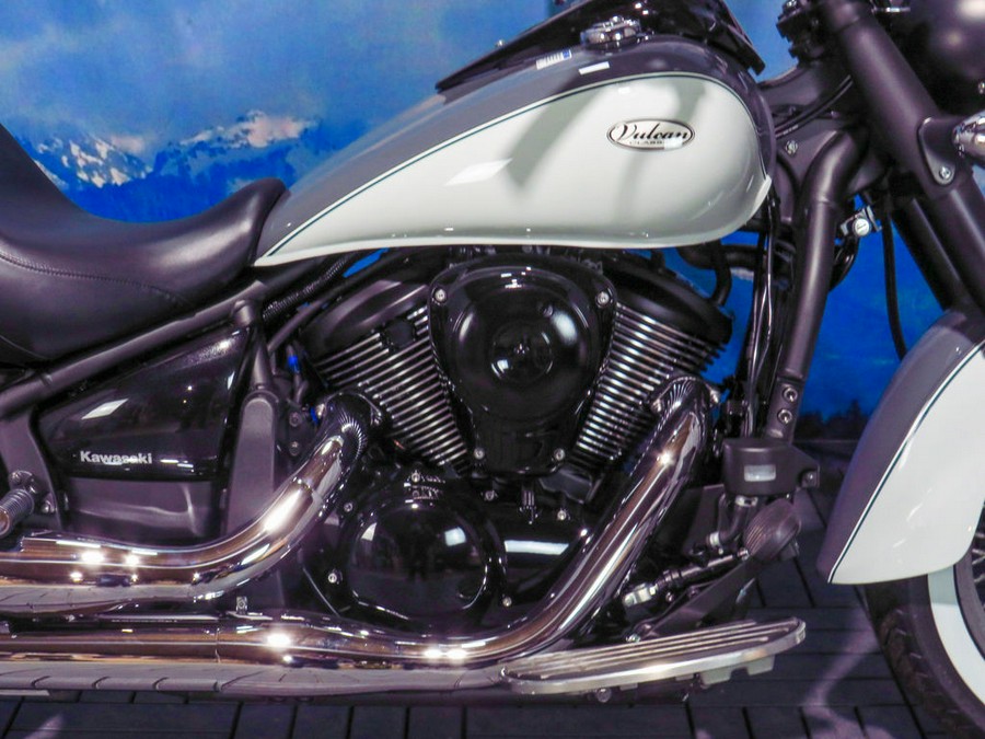 2024 Kawasaki Vulcan® 900 Classic