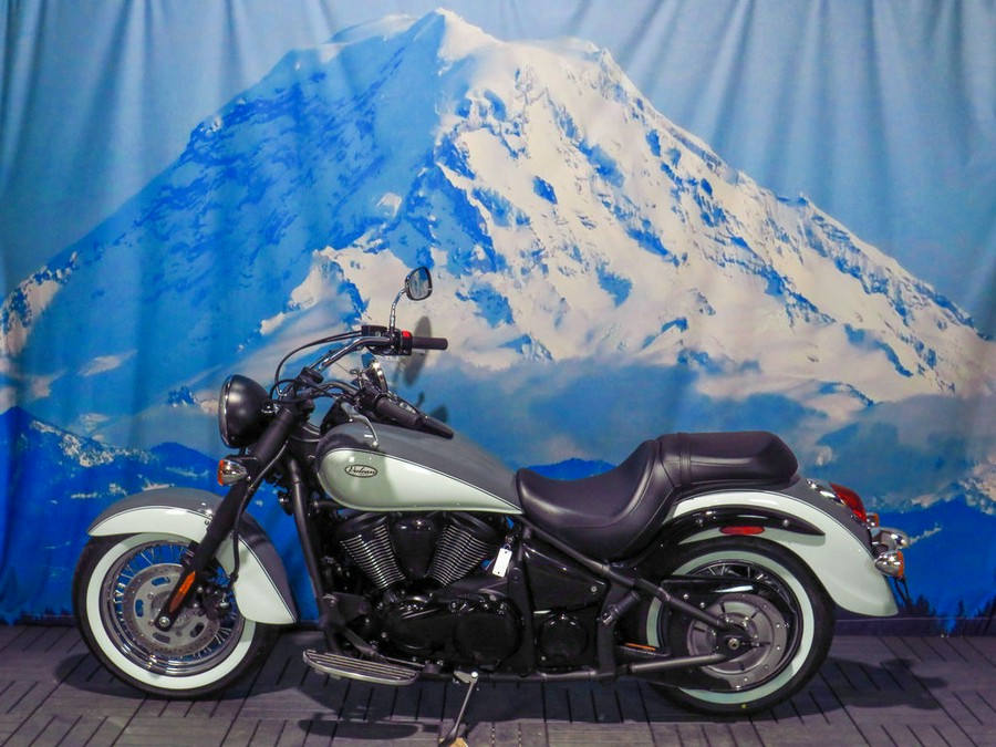 2024 Kawasaki Vulcan® 900 Classic