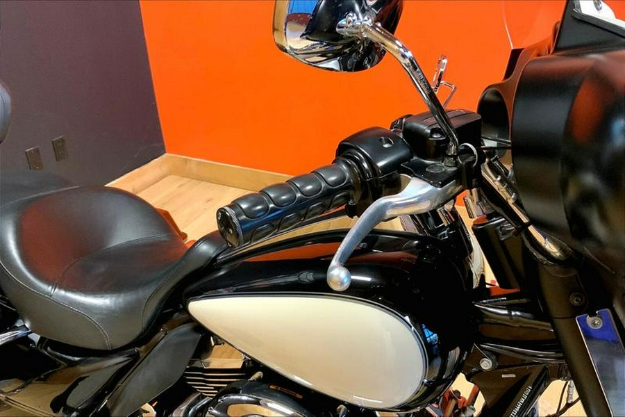 2009 Harley-Davidson® FLHTP